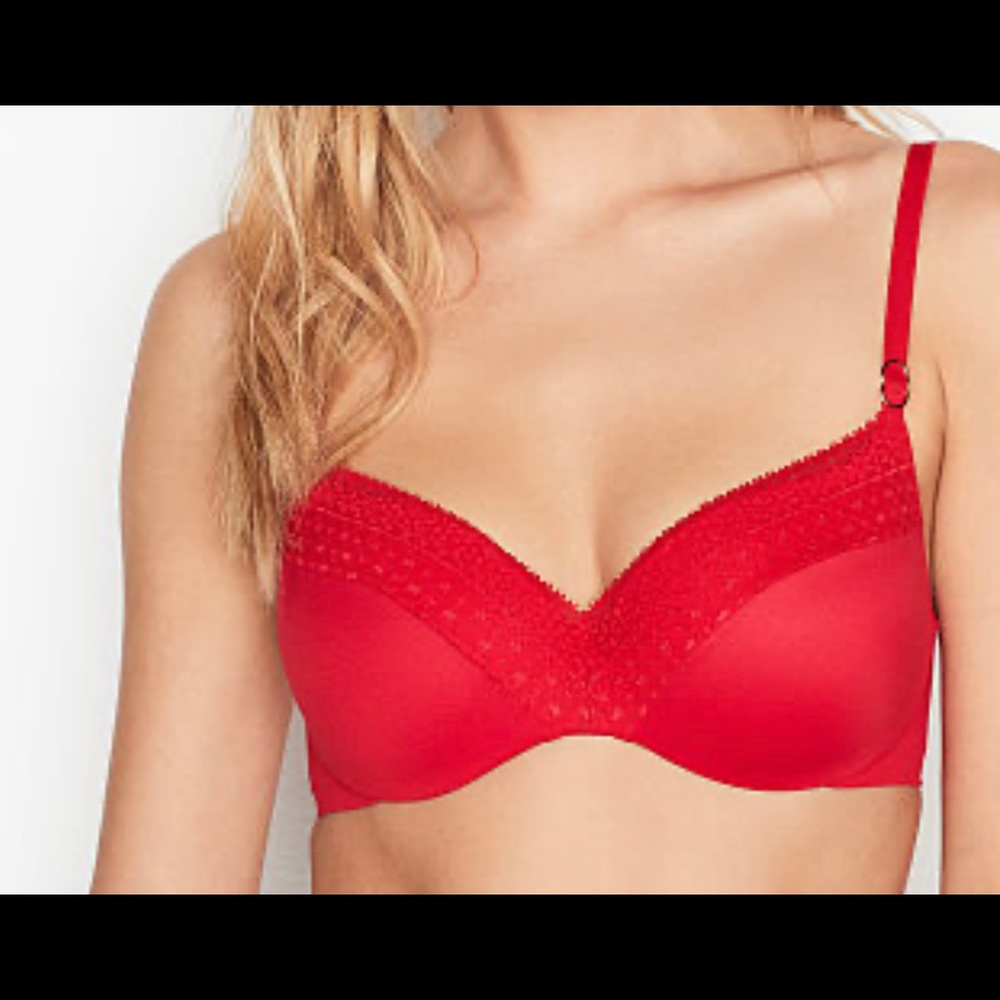 Victoria Secret Incredible Demi 😍